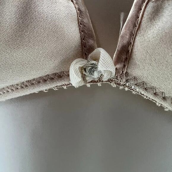 Vintage 70s Van Raalte for Gimbel's Coquette Soft Beige Wireless Bra Size 34B - Picture 3 of 8